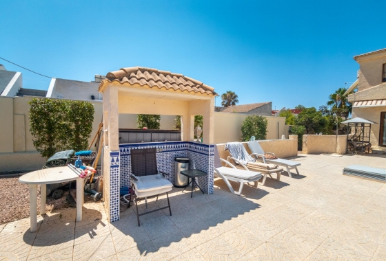 Resale - Villa - Torrevieja - El Chaparral