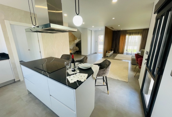 Obra nueva - Chalet - Torrevieja