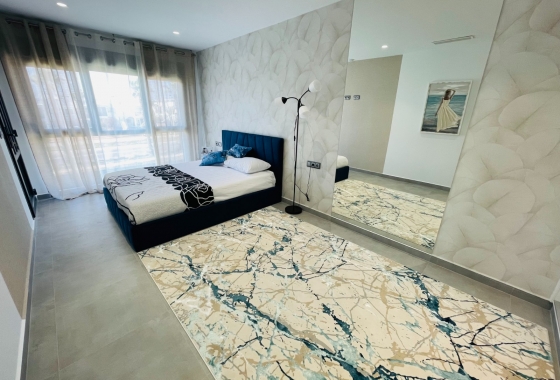 Obra nueva - Chalet - Torrevieja