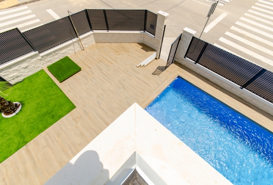 Obra nueva - Chalet - Orihuela