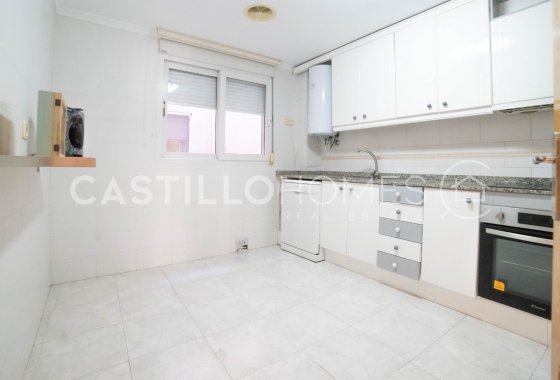 Wiederverkauf - Wohnung - Torrevieja - Centro