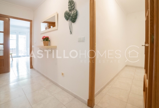 Wiederverkauf - Wohnung - Torrevieja - Centro