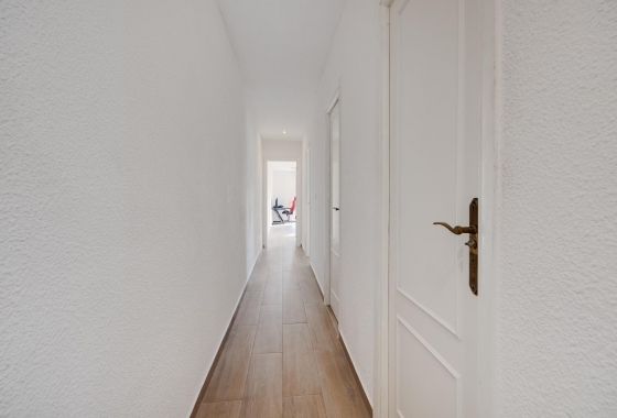 Wiederverkauf - Wohnung - Torrevieja - Centro