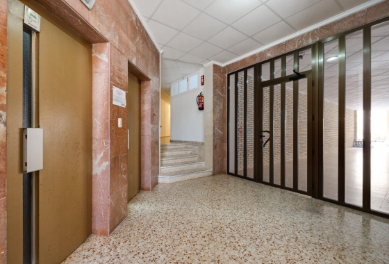 Wiederverkauf - Wohnung - Torrevieja - Centro