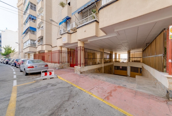 Wiederverkauf - Wohnung - Torrevieja - Centro