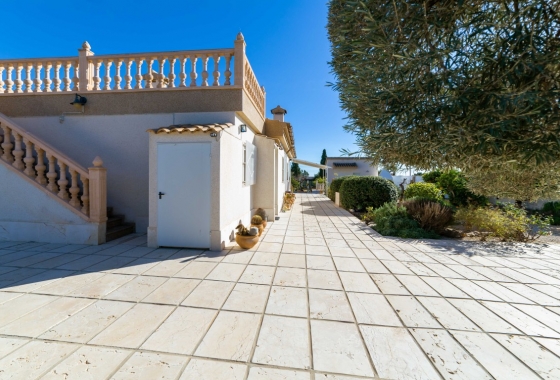 Herverkoop - Finca - Albatera - Inland