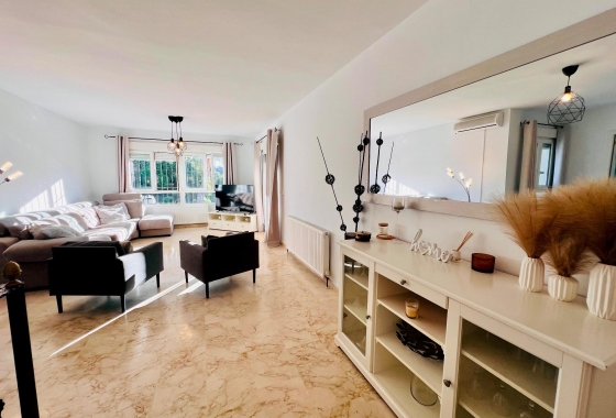 Herverkoop - Villa - Orihuela Costa - Lomas De Campoamor-las Ramblas