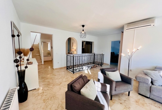 Herverkoop - Villa - Orihuela Costa - Lomas De Campoamor-las Ramblas