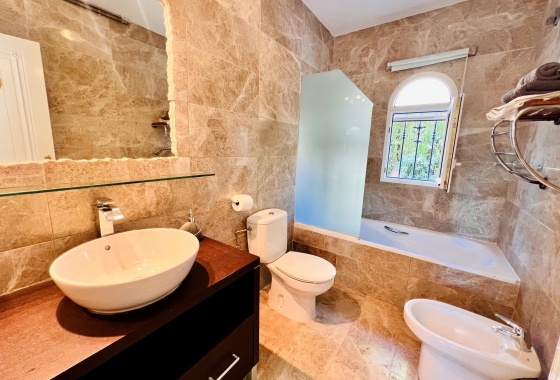 Herverkoop - Villa - Orihuela Costa - Lomas De Campoamor-las Ramblas