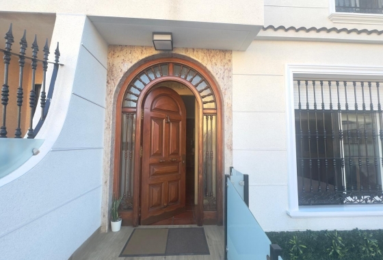 Wiederverkauf - Stadthaus - Orihuela Costa - La Zenia