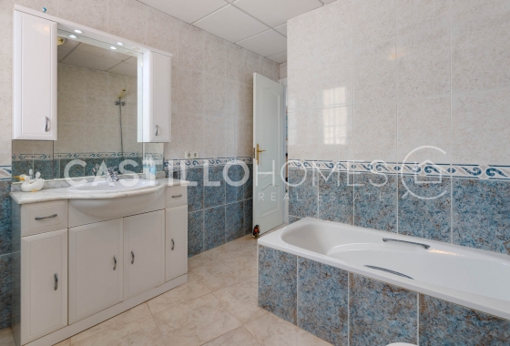 Wiederverkauf - Wohnung - Torrevieja - Playa del Acequión