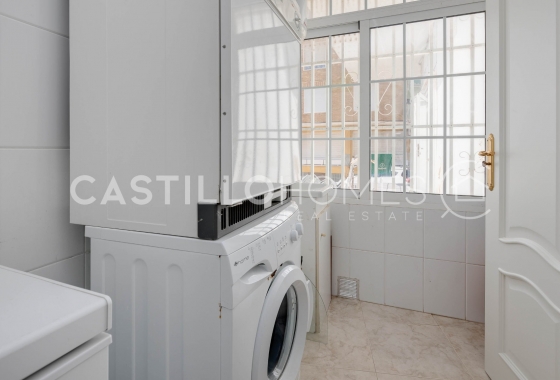 Wiederverkauf - Wohnung - Torrevieja - Playa del Acequión