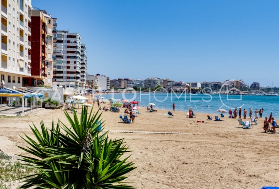 Wiederverkauf - Wohnung - Torrevieja - Playa del Acequión