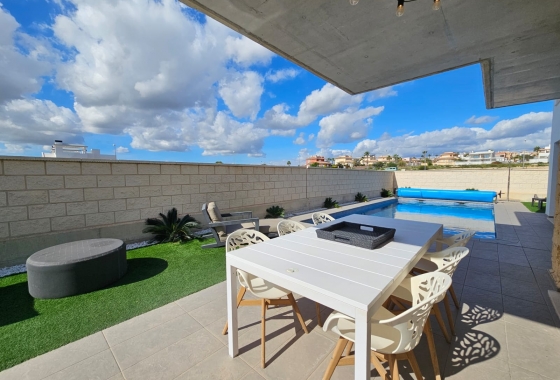 Resale - Villa - Ciudad Quesada - Rojales