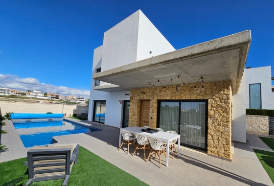 Resale - Villa - Ciudad Quesada - Rojales