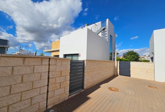 Resale - Villa - Ciudad Quesada - Rojales