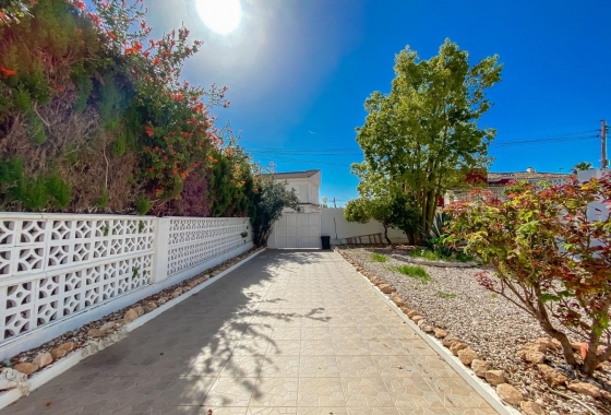Resale - Villa - Torrevieja - Costa Blanca