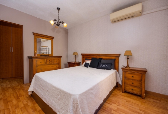 Перепродажа - Квартира - Torrevieja - La Mata