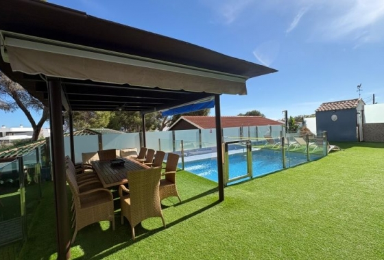 Reventa - Villa - Orihuela Costa - Costa Blanca