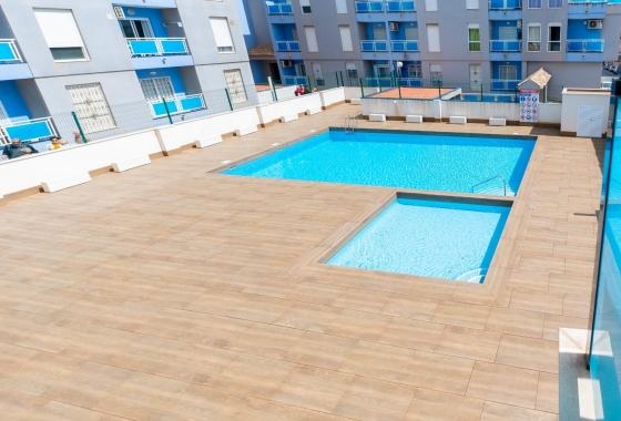 Reventa - Apartamento / piso - Torrevieja - Estacion De Autobuses