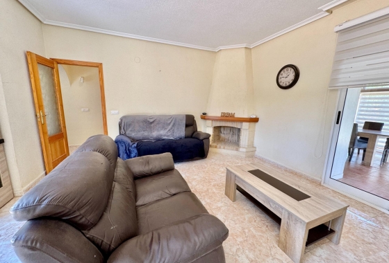 Reventa - Villa - Dolores - Cmno. Escorredor