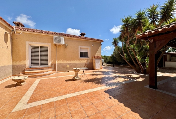 Reventa - Villa - Dolores - Cmno. Escorredor