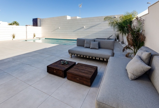 Obra nueva - Villa - Pilar de la Horadada - pueblo