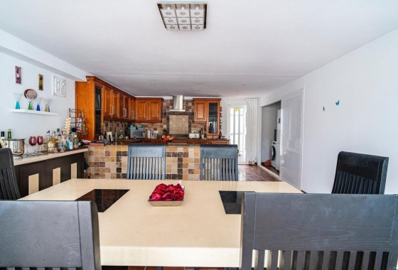 Resale - Villa - Orihuela