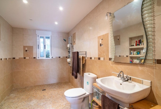 Resale - Villa - Orihuela