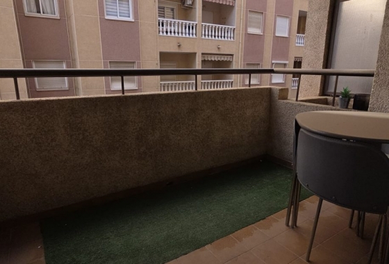 Reventa - Apartamento / piso - Torrevieja - Costa Blanca