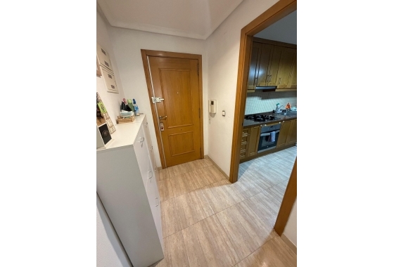 Reventa - Apartamento / piso - Torrevieja - Centro