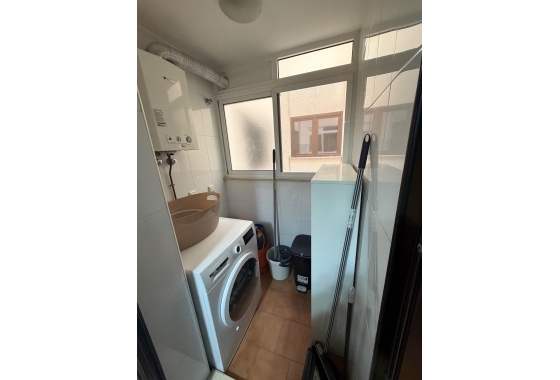 Reventa - Apartamento / piso - Torrevieja - Centro