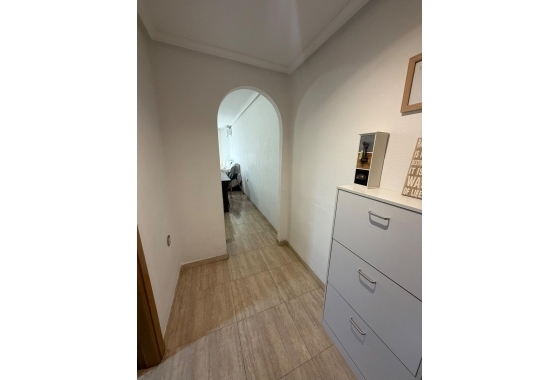 Reventa - Apartamento / piso - Torrevieja - Centro