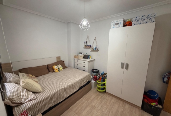 Reventa - Apartamento / piso - Torrevieja - Centro