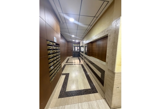 Reventa - Apartamento / piso - Torrevieja - Centro