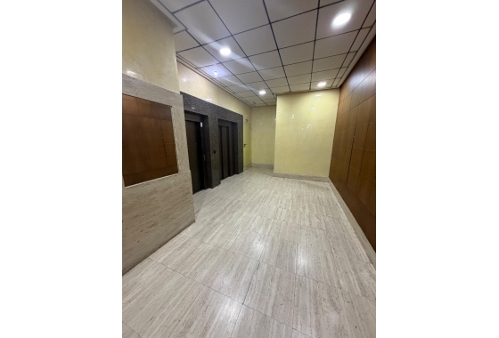 Reventa - Apartamento / piso - Torrevieja - Centro