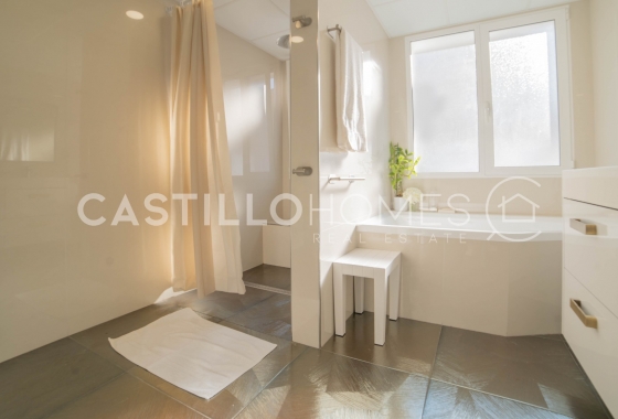 Reventa - Villa - Orihuela