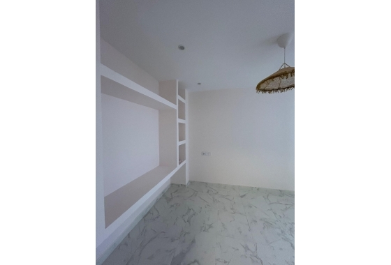 Reventa - Apartamento / piso - Torrevieja