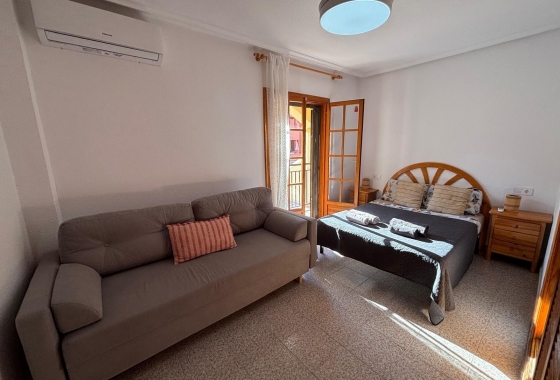 Reventa - Apartamento / piso - Torrevieja - Los Frutales