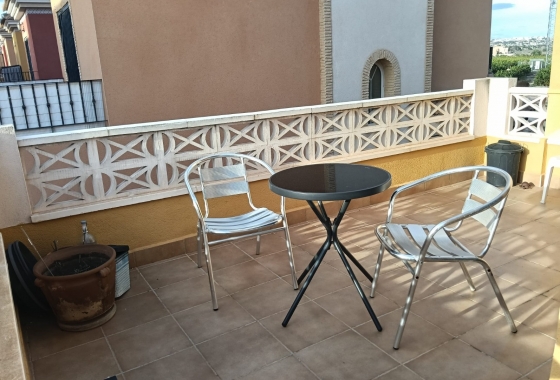 Reventa - Villa - Los Montesinos - La Herrada