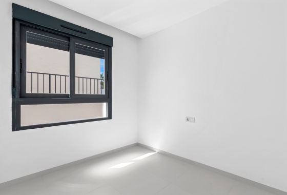 Reventa - Apartamento / piso - San Miguel de Salinas - Inland