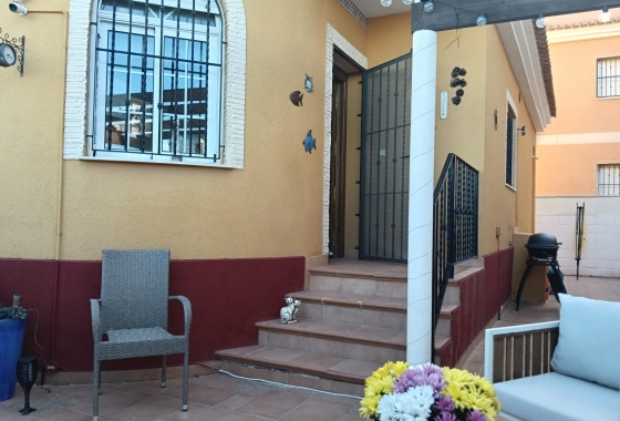 Reventa - Villa - Los Montesinos - Costa Blanca