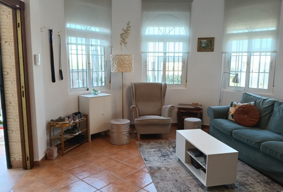 Reventa - Villa - Los Montesinos - Costa Blanca