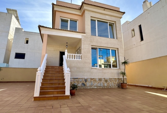 Reventa - Villa - Orihuela Costa - Costa Blanca