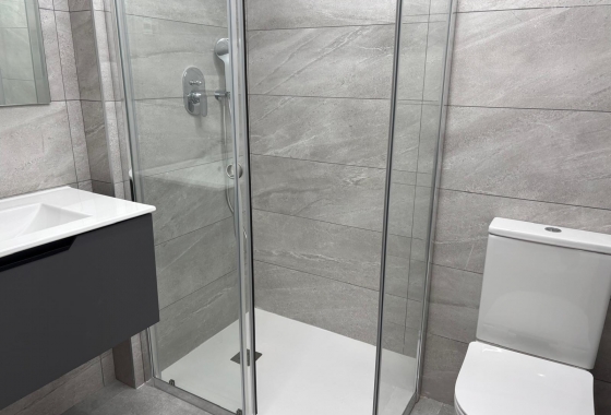 Reventa - Apartamento / piso - Torrevieja - Estacion De Autobuses