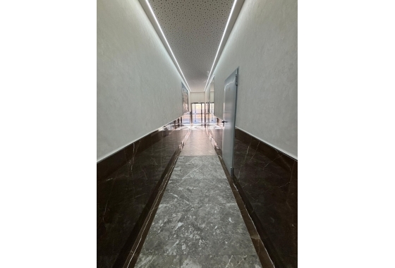 Reventa - Apartamento / piso - Torrevieja - Estacion De Autobuses