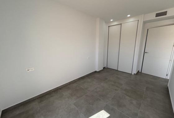 Reventa - Apartamento / piso - Torrevieja - Estacion De Autobuses