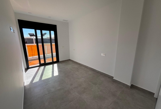 Reventa - Apartamento / piso - Torrevieja - Estacion De Autobuses