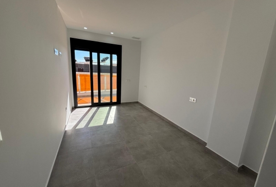 Reventa - Apartamento / piso - Torrevieja - Estacion De Autobuses