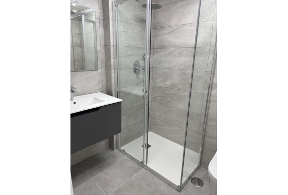 Reventa - Apartamento / piso - Torrevieja - Estacion De Autobuses